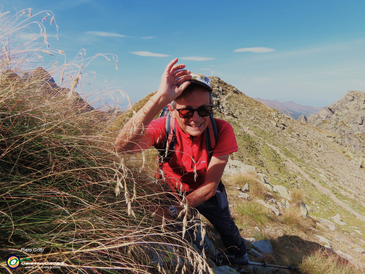 37 Ed eccoci sulla cresta di vetta di Cima Val Pianella (2349 m).JPG